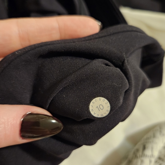 Lululemon leggings - Picture 4 of 4